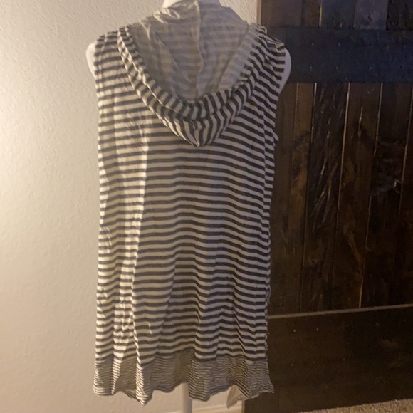 Women’s Cardigan - Picture 5 of 5